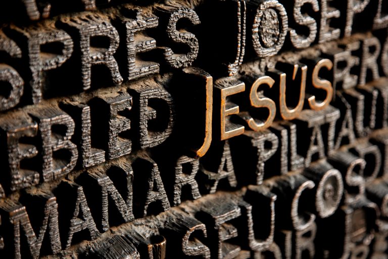 Read more about the article The unconfined Jesus