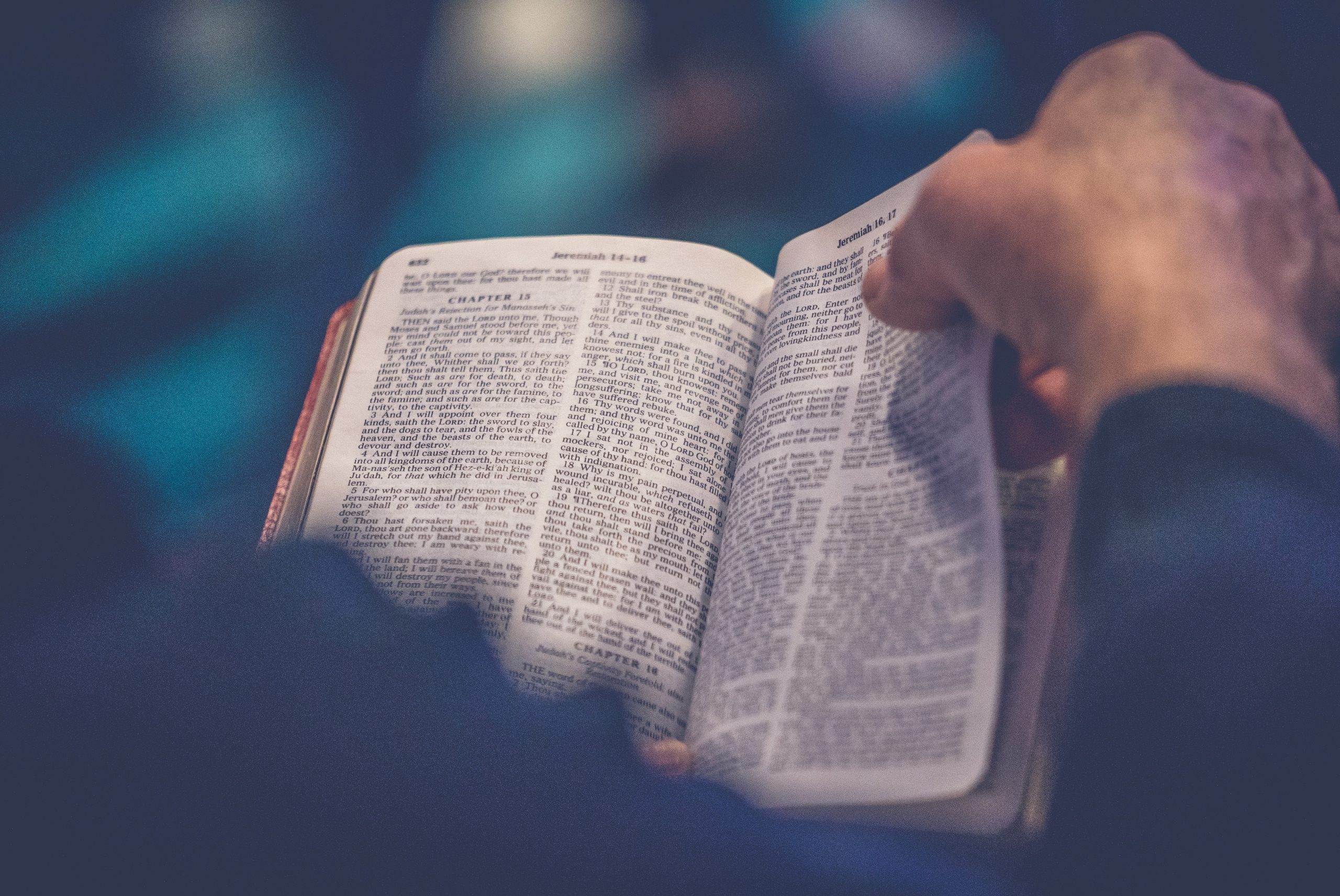 You are currently viewing The eye-witnesses we must hear: 1 John 1:1-4